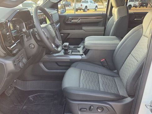 New 2026 Chevrolet Silverado 1500 ZR2 image 7