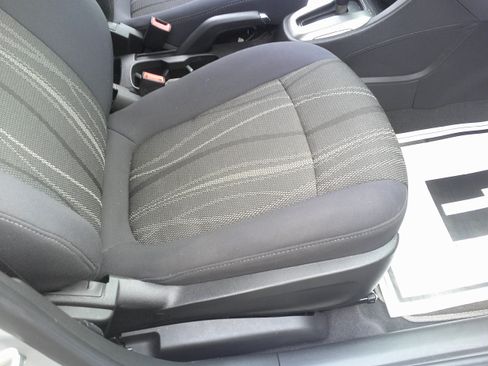 Used 2014 Chevrolet Sonic LT FWD image 28