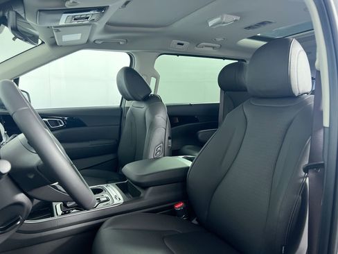 New 2026 Kia Carnival SX Prestige FWD image 13