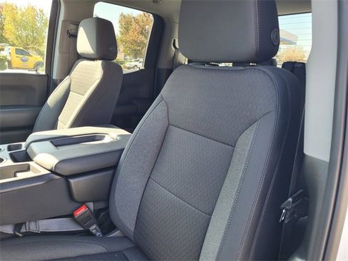 Used 2024 Chevrolet Silverado 1500 Custom image 12