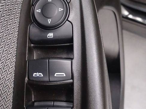Used 2022 Chevrolet TrailBlazer LT w/ Convenience Package FWD image 15
