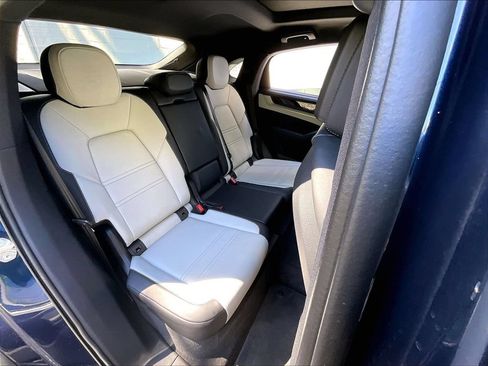 Certified 2026 Porsche Cayenne Coupe AWD/4WD image 21