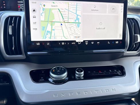 New 2026 Ford Expedition Active RWD image 10