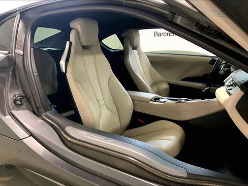 Used 2014 BMW i8 image 9