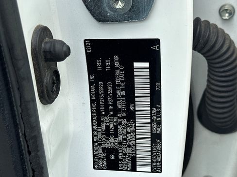 Used 2021 Toyota Sequoia Platinum AWD/4WD image 32