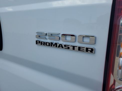 Used 2026 RAM ProMaster 2500 w/ Convenience Group FWD image 10