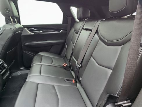 Certified 2023 Cadillac XT5 Premium Luxury w/ Technology Package AWD/4WD image 21