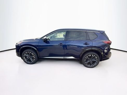 New 2026 Nissan Rogue Platinum image 3