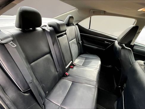 Used 2015 Toyota Corolla S Premium image 23