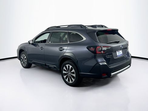 Used 2023 Subaru Outback Limited AWD/4WD image 7