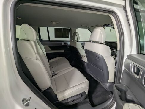 Used 2025 Hyundai Santa Fe SEL image 28