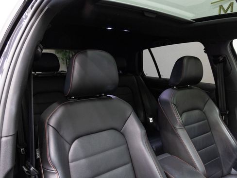 Used 2018 Volkswagen GTI 4-Door FWD image 21