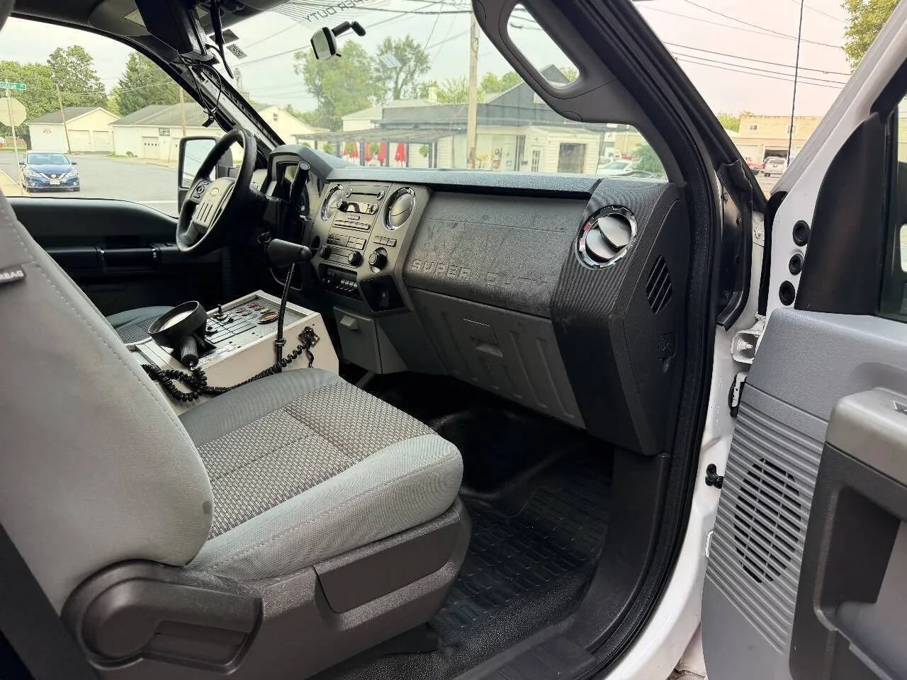 Used 2012 Ford F450 XLT w/ Ambulance Preparation Pkg RWD image 29