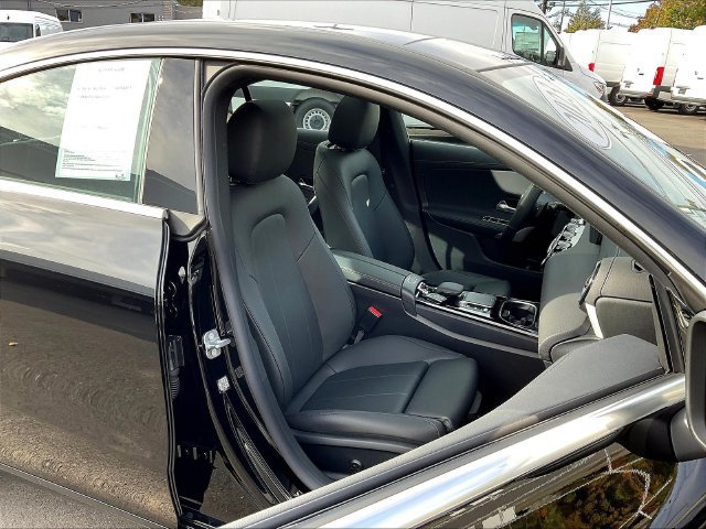 Certified 2023 Mercedes-Benz CLA 250 4MATIC image 31
