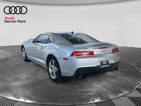 Used 2015 Chevrolet Camaro LT RWD image 3