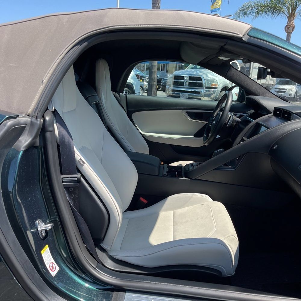 Used 2021 Jaguar F-TYPE Convertible RWD image 6