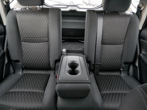 Used 2018 Nissan Rogue S AWD/4WD image 13