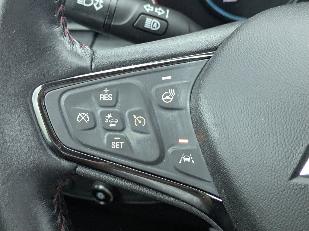 Used 2022 Chevrolet Equinox RS w/ Infotainment Package FWD image 19