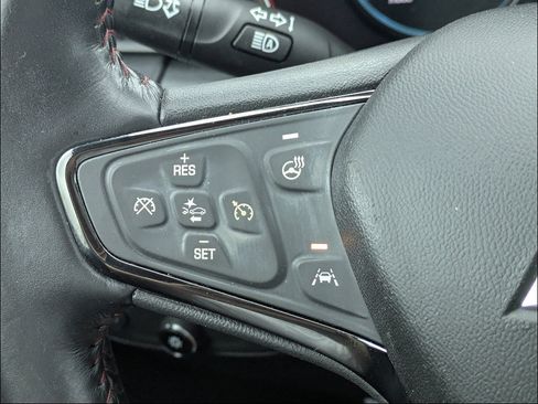Used 2022 Chevrolet Equinox RS w/ Infotainment Package FWD image 19
