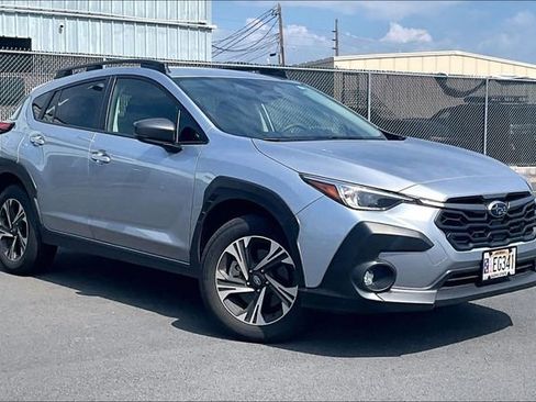 Used 2025 Subaru Crosstrek 2.0i Premium image 2