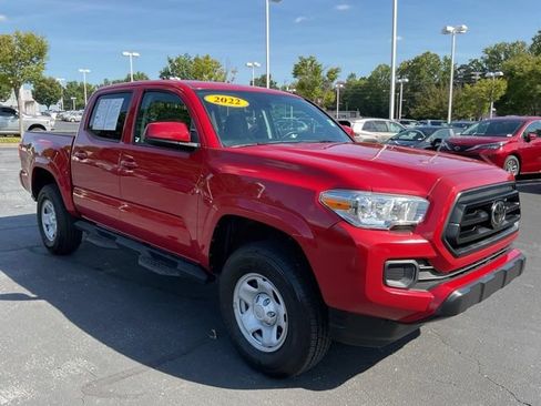 Used 2022 Toyota Tacoma SR AWD/4WD image 5