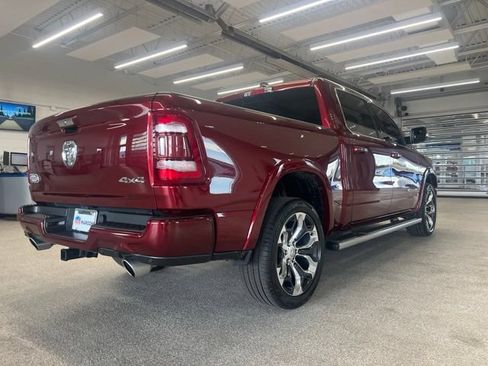 Used 2022 RAM 1500 Limited w/ Body Color Bumper Group AWD/4WD image 5