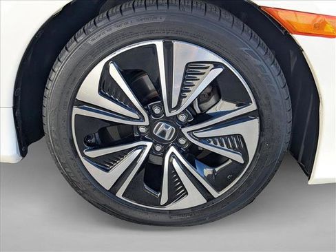 Used 2017 Honda Civic EX-T image 22