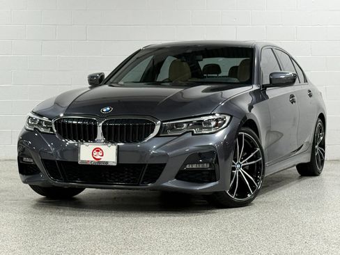Used 2019 BMW 330i xDrive Sedan AWD/4WD image 2