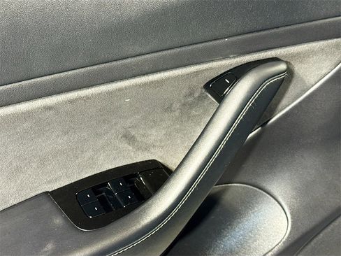 Used 2018 Tesla Model 3 Long Range image 18