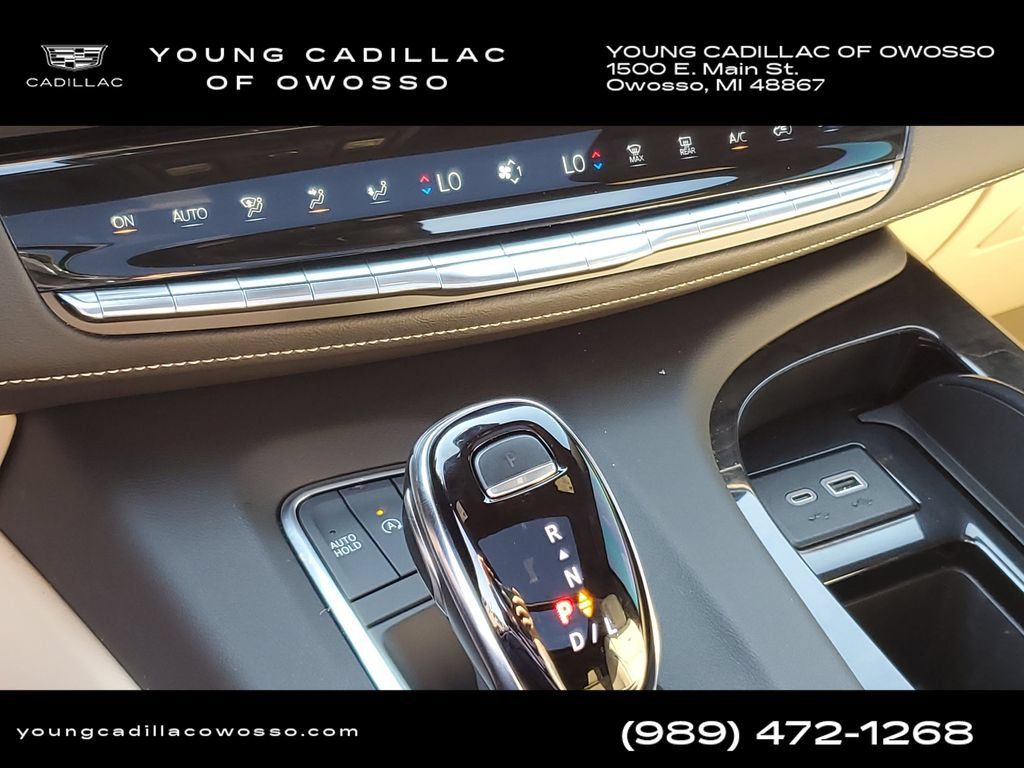 Certified 2024 Cadillac Escalade Premium Luxury w/ Performance Package AWD/4WD image 20