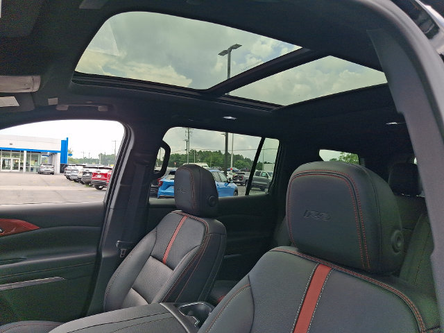 Certified 2025 Chevrolet Traverse RS FWD image 14