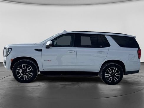 Used 2024 GMC Yukon AT4 AWD/4WD image 11