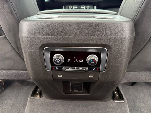 Used 2021 Chevrolet Tahoe Z71 w/ Z71 Signature Package AWD/4WD image 36