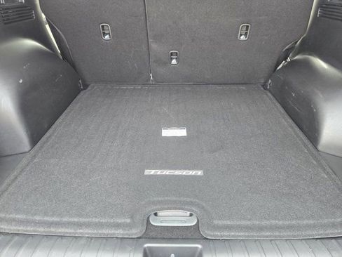 Used 2025 Hyundai Tucson SE FWD image 31