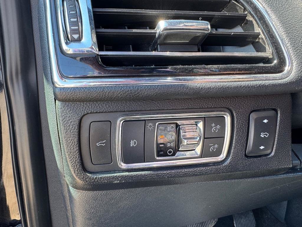 Used 2022 Lincoln Navigator Reserve AWD/4WD image 22