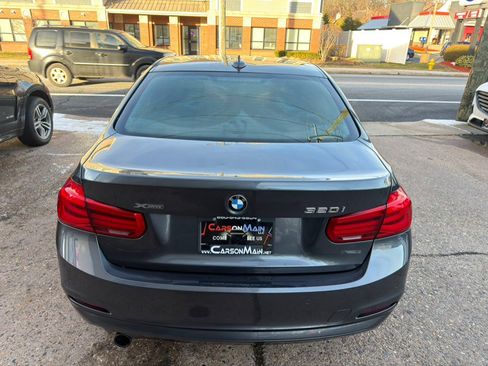 Used 2017 BMW 320i xDrive Sedan image 6