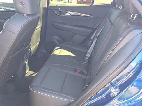 Used 2023 Buick Envision Essence image 25