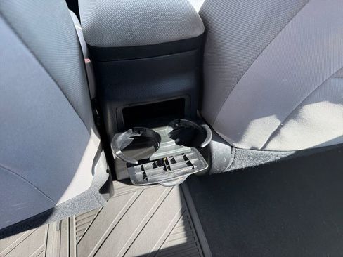 Used 2016 Toyota Corolla LE FWD image 16