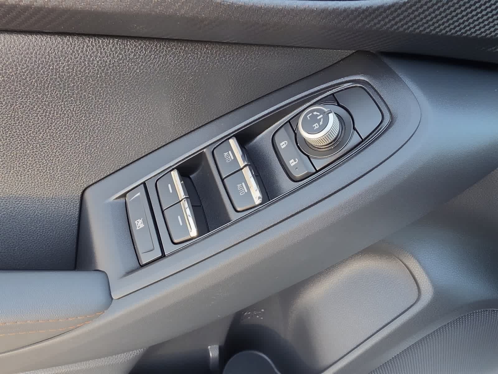Used 2024 Subaru Crosstrek 2.5i Limited w/ Crosstrek Mirror Package AWD/4WD image 28