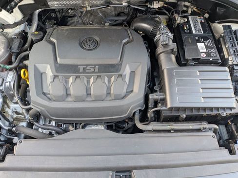 Used 2022 Volkswagen Tiguan SEL R-Line image 37