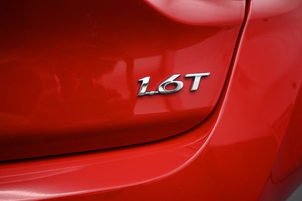 Used 2019 Hyundai Veloster Turbo FWD image 10