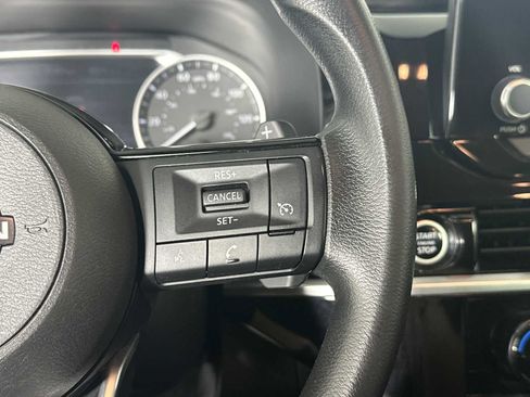 Used 2022 Nissan Pathfinder S AWD/4WD image 27