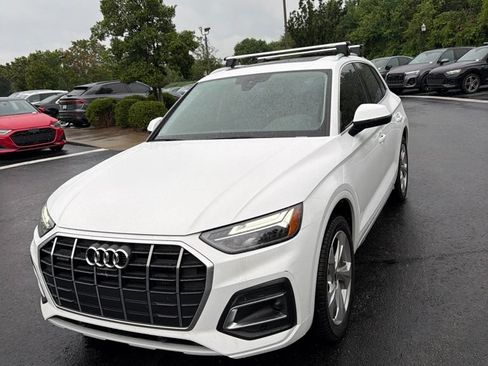 Used 2021 Audi Q5 2.0T Premium Plus w/ Premium Plus Package AWD/4WD image 2