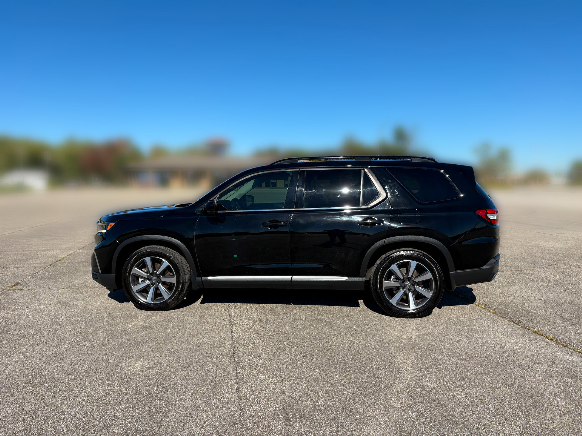 Used 2023 Honda Pilot Elite image 5