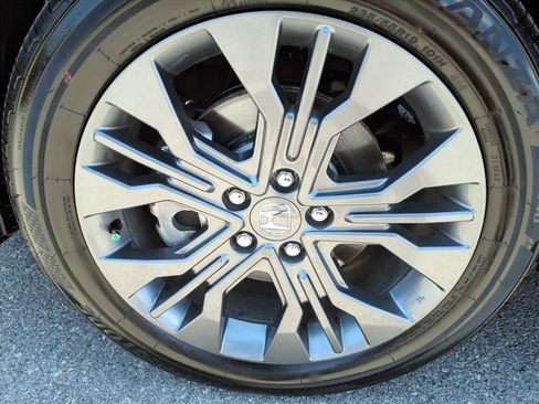 Used 2026 Honda Odyssey Touring image 11