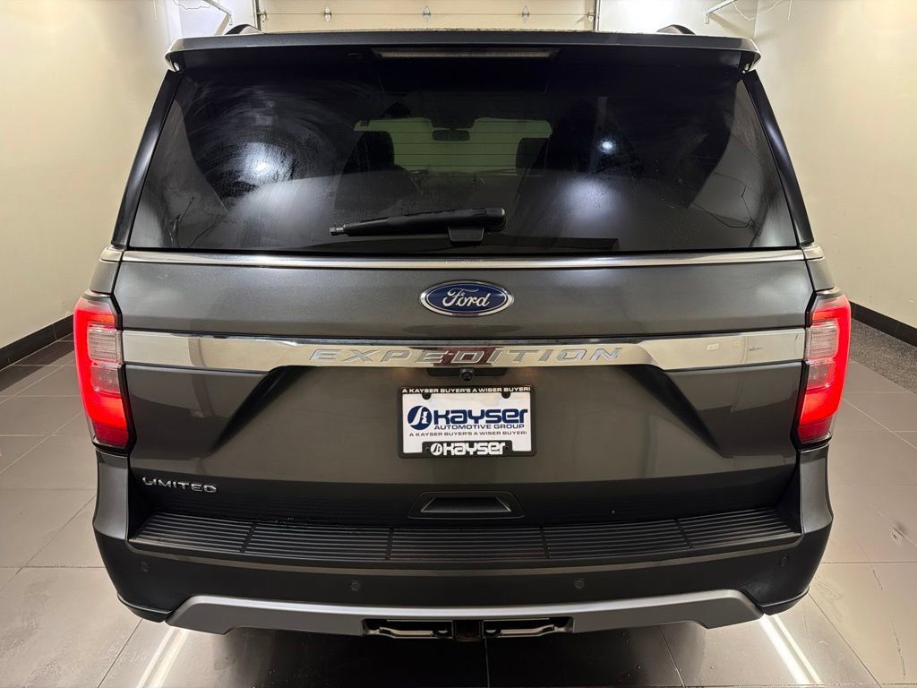 Used 2018 Ford Expedition Limited w/ Equipment Group 301A AWD/4WD image 5