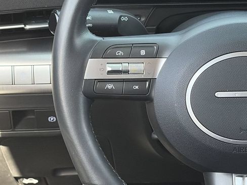 Certified 2025 Hyundai Kona SEL FWD image 22