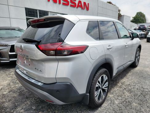 Certified 2022 Nissan Rogue SV AWD/4WD image 4