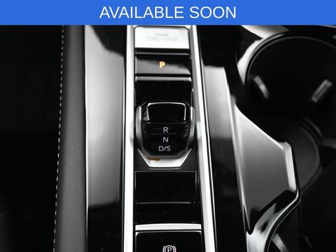 Used 2025 Volkswagen Atlas SE AWD/4WD image 25