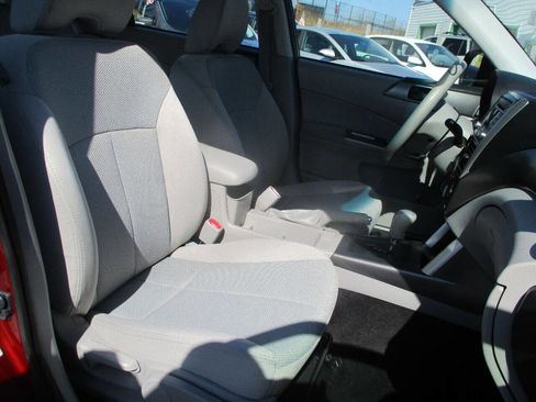 Used 2012 Subaru Forester 2.5X w/ Alloy Wheel Pkg image 9